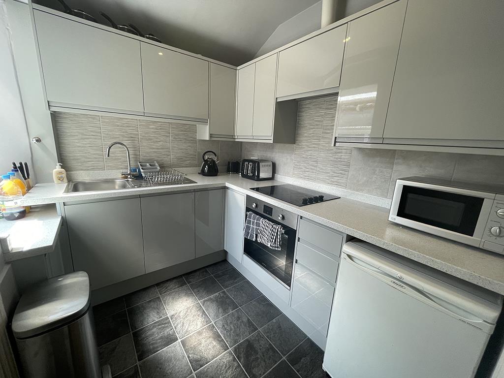 2 bedroom mid terrace house SSTC in Barnoldswick - IMG_4777.jpg